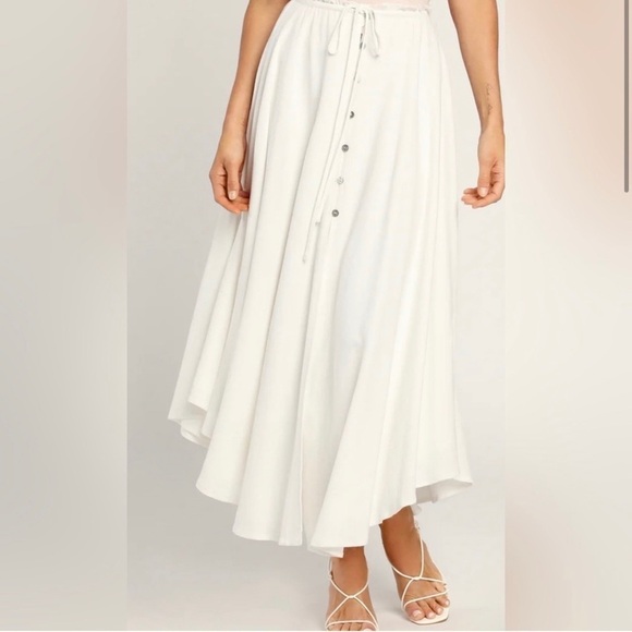 Lulu’s Best Beginnings Button-Front Midi Skirt NWT Size XS in Ivory - Picture 4 of 9